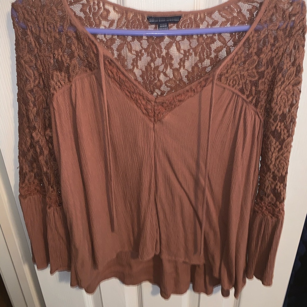 American eagle flowy brown blouse